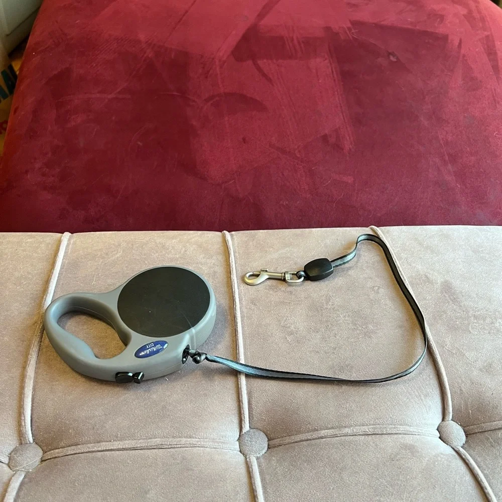 Whisker city retractable cat leash